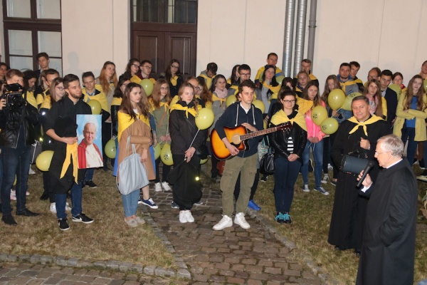 arcybiskup jędraszewski w muzeum archidiecezjalnym